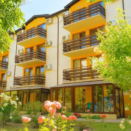 Cozy Nest With Glass Veranda Varna