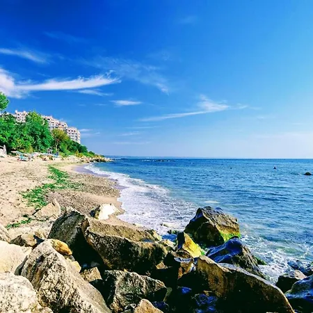 Cozy Nest With Glass Veranda * Варна