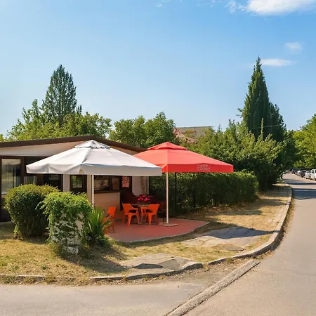 Апартаменты Cozy Nest With Glass Veranda Варна