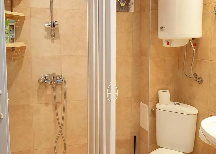 Lägenhet Cozy Nest With Glass Veranda Varna