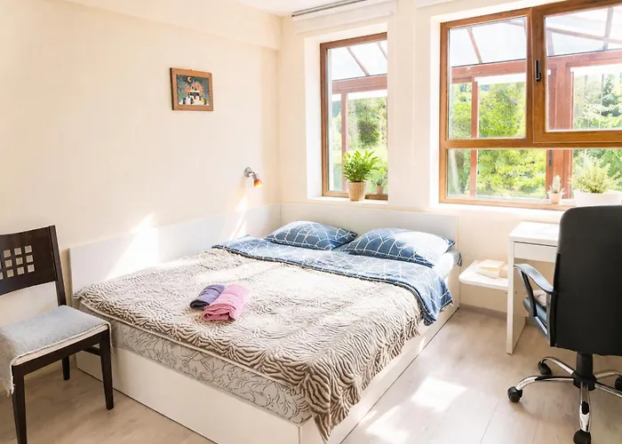 Cozy Nest With Glass Veranda *